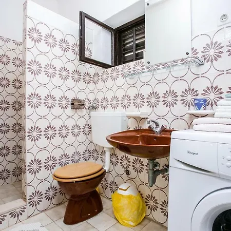 Apartment Bobovisca Na Moru 11901b Milna (Brac)